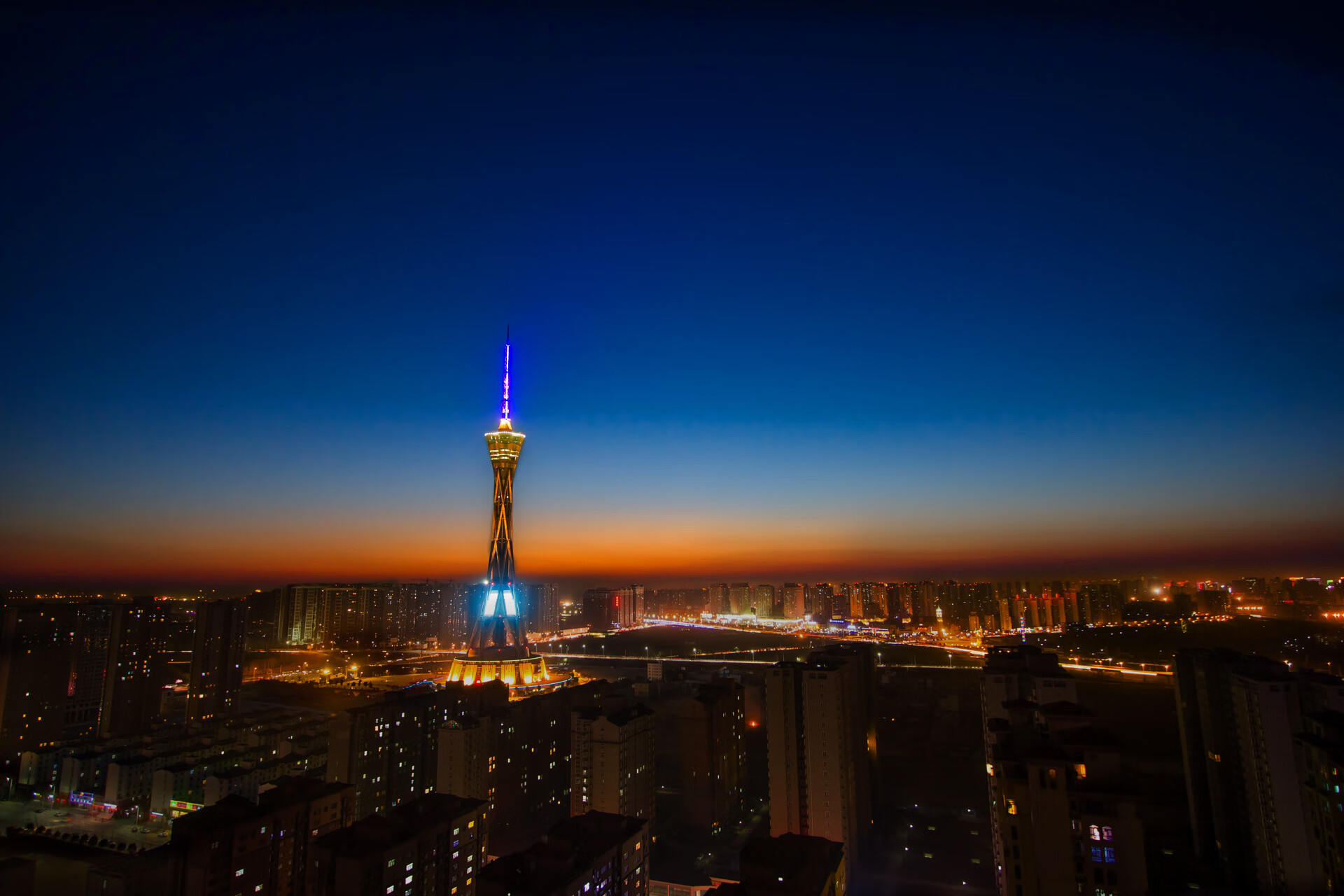 星空体育娱乐平台-堡垒之夜用户总量突破5亿大关，堡垒之夜在线人数